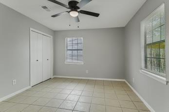 403 Edmond ST — photo 3