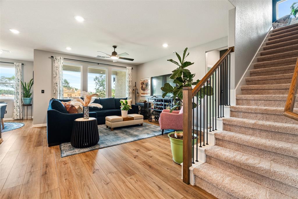 1009 Dog Iron ST — photo 3