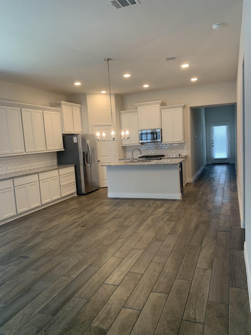 221 Rosebush DR — photo 5