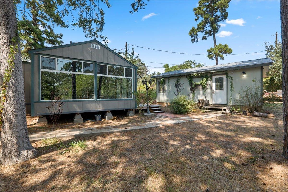 138 Forest LN — photo 3