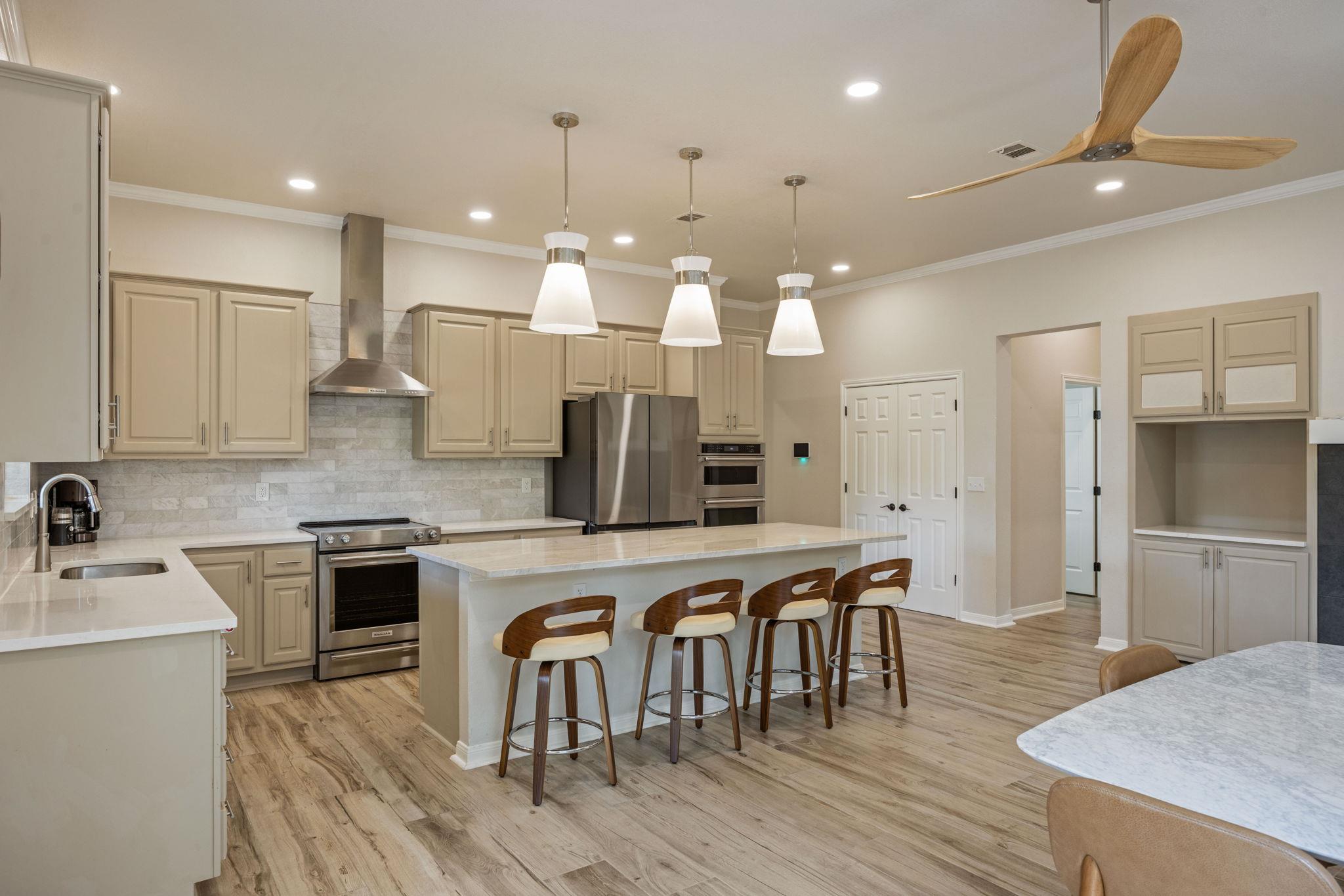 125 Crystal Springs DR — photo 4