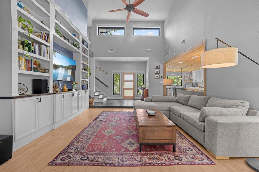 1117 San Augustine DR — photo 4