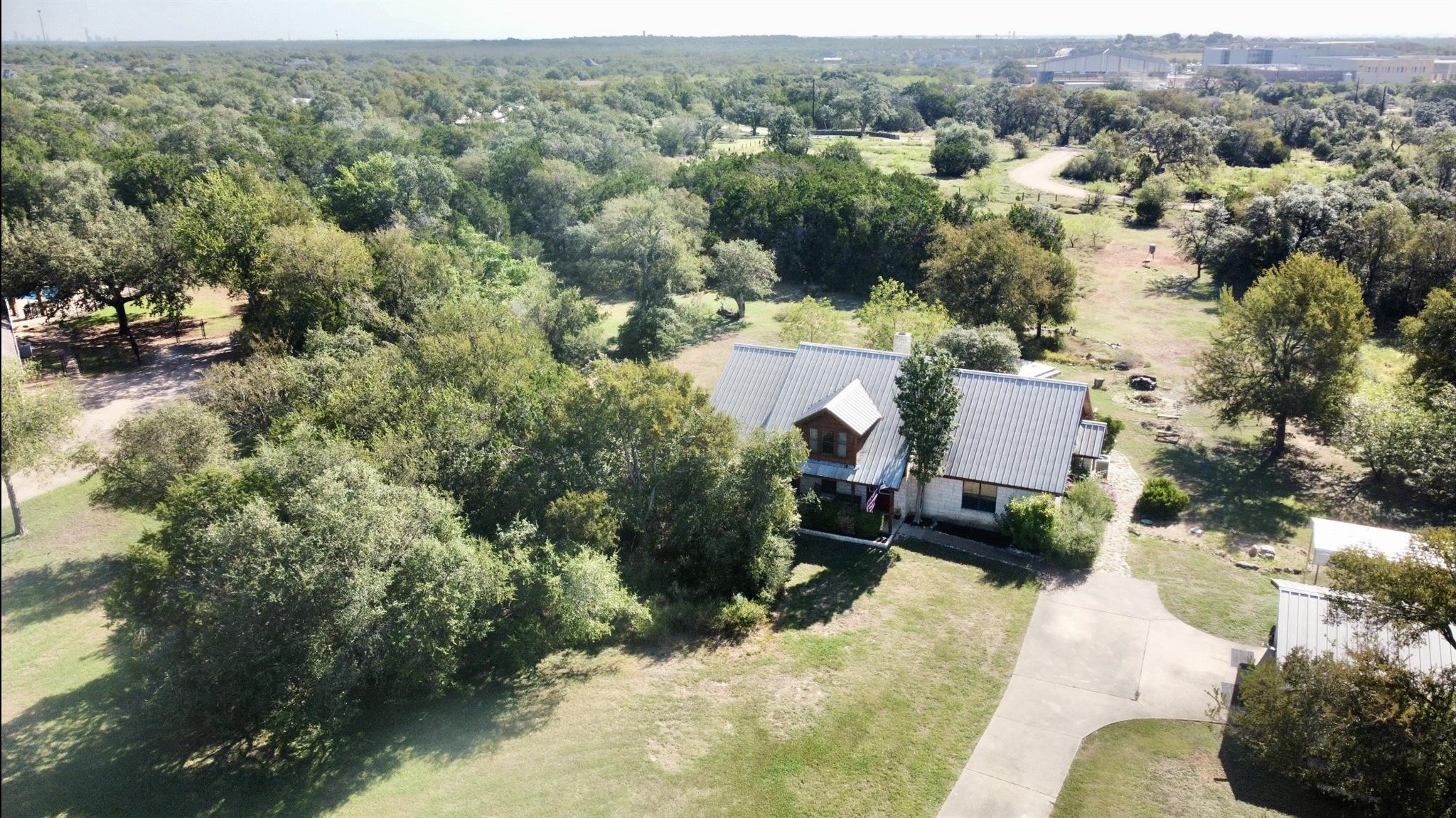 301 Oak Forest CV — photo 5