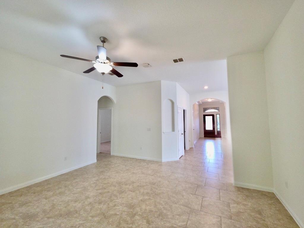615 Linares LN — photo 3