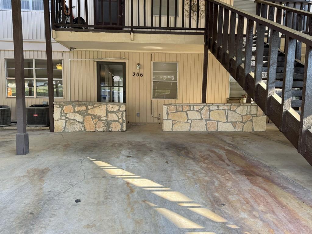 1210 Hi Stirrup #206 #UNIT 206 — photo 3