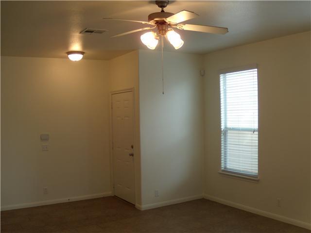 2409 Allred DR #B — photo 3
