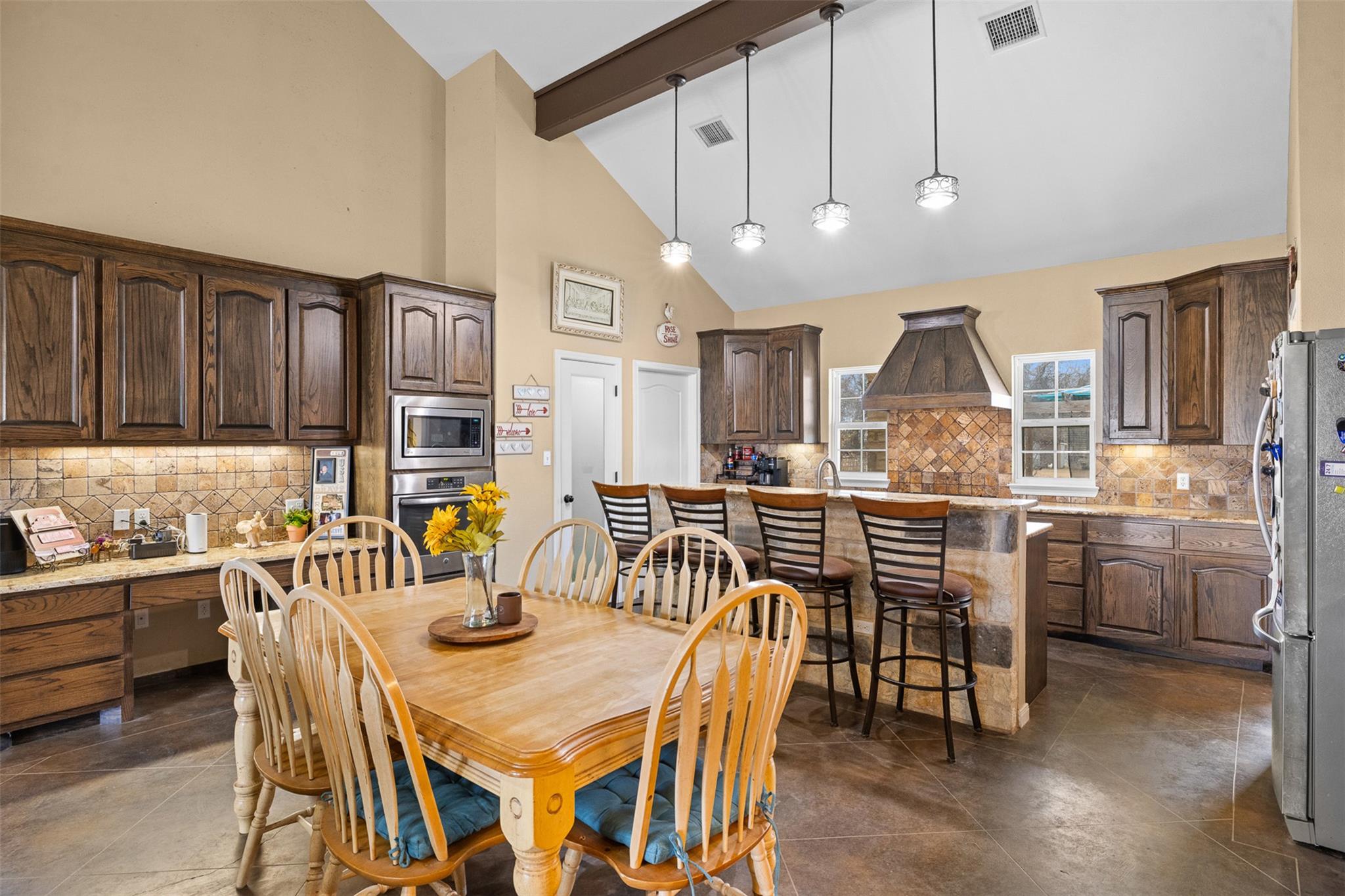 476 LCR 640 — photo 3