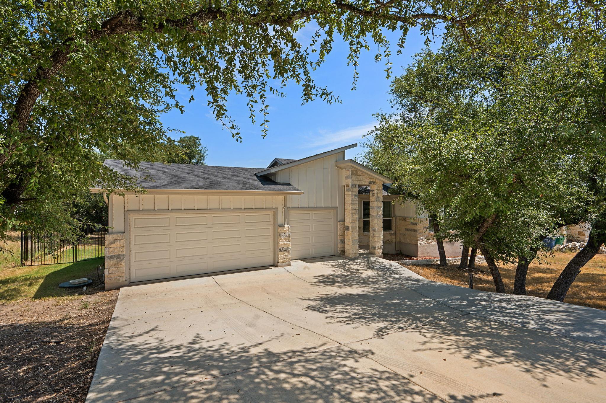 21208 Santa Rosa Ave