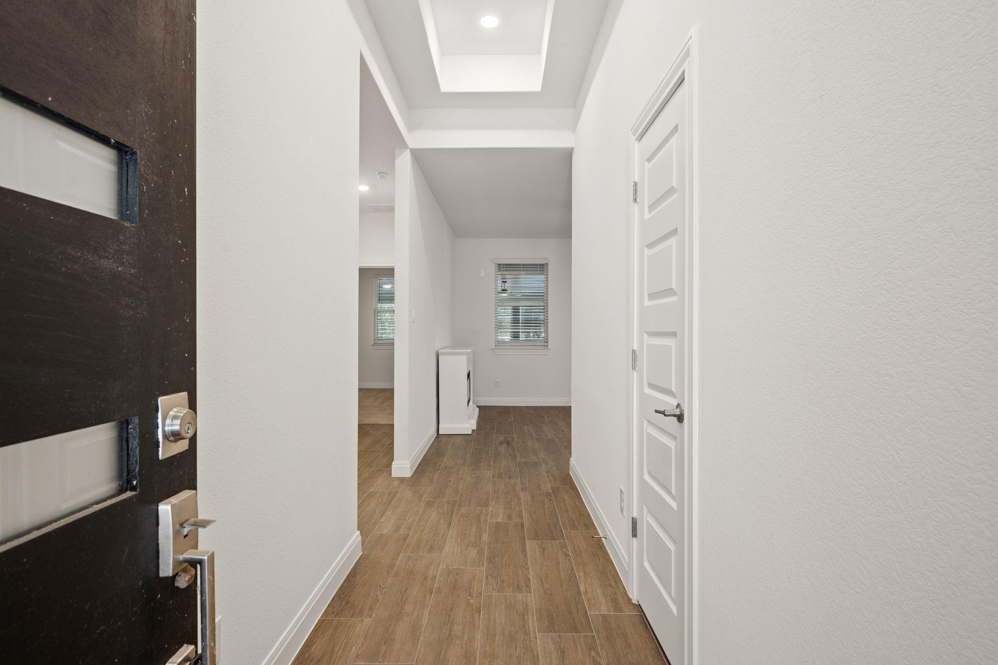 21208 Santa Rosa Ave — photo 5