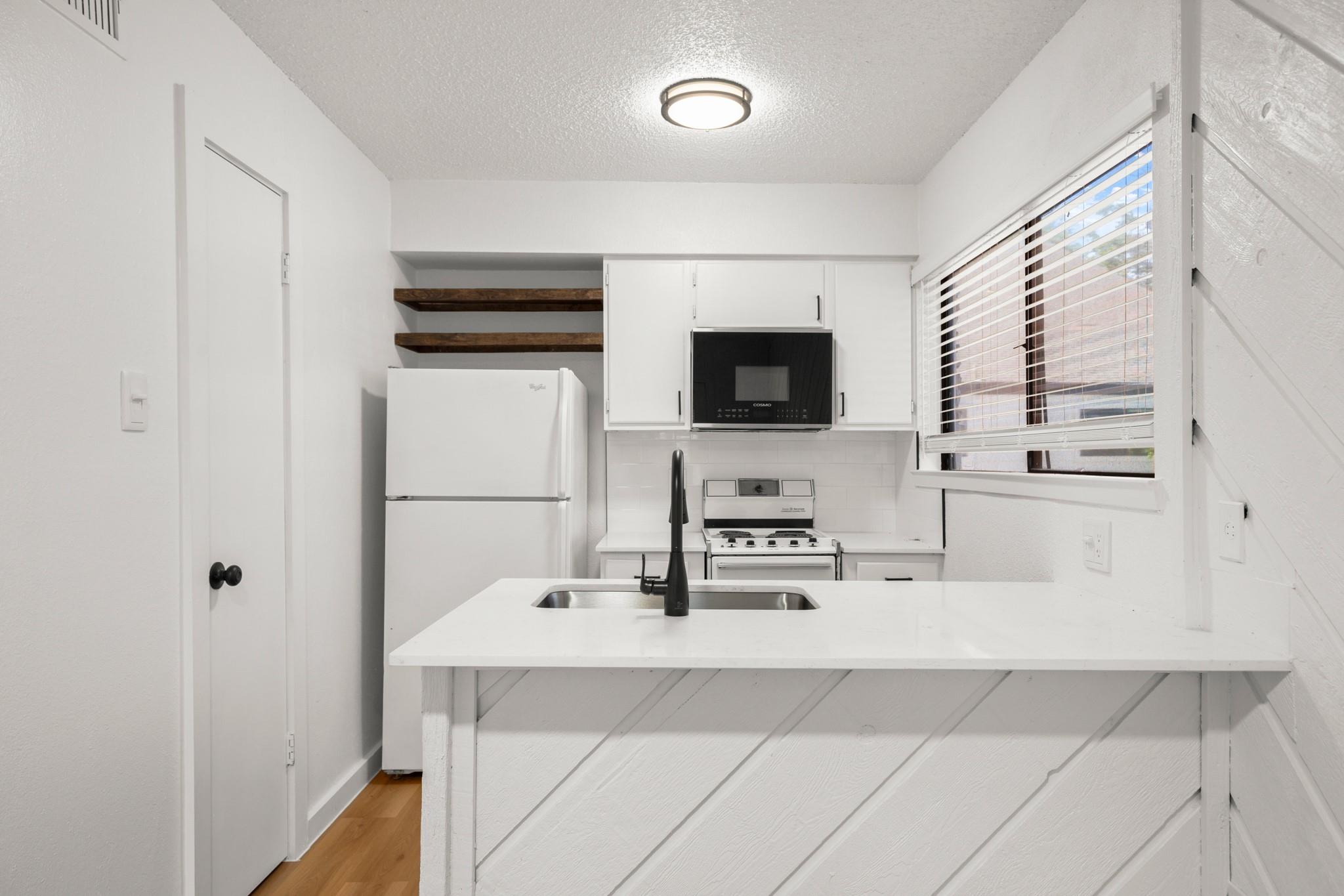 4205 Speedway Ave #112 — photo 4
