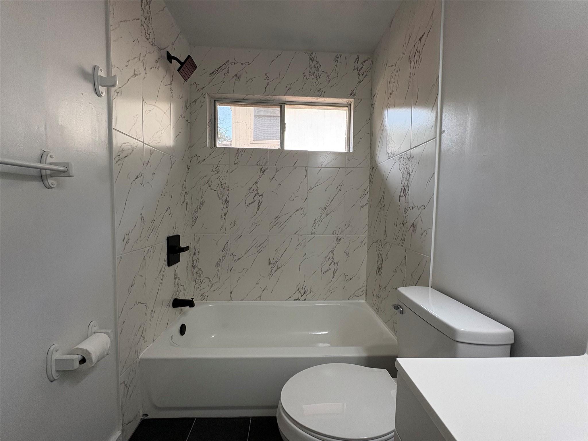 17604 Limpia Creek DR — photo 5