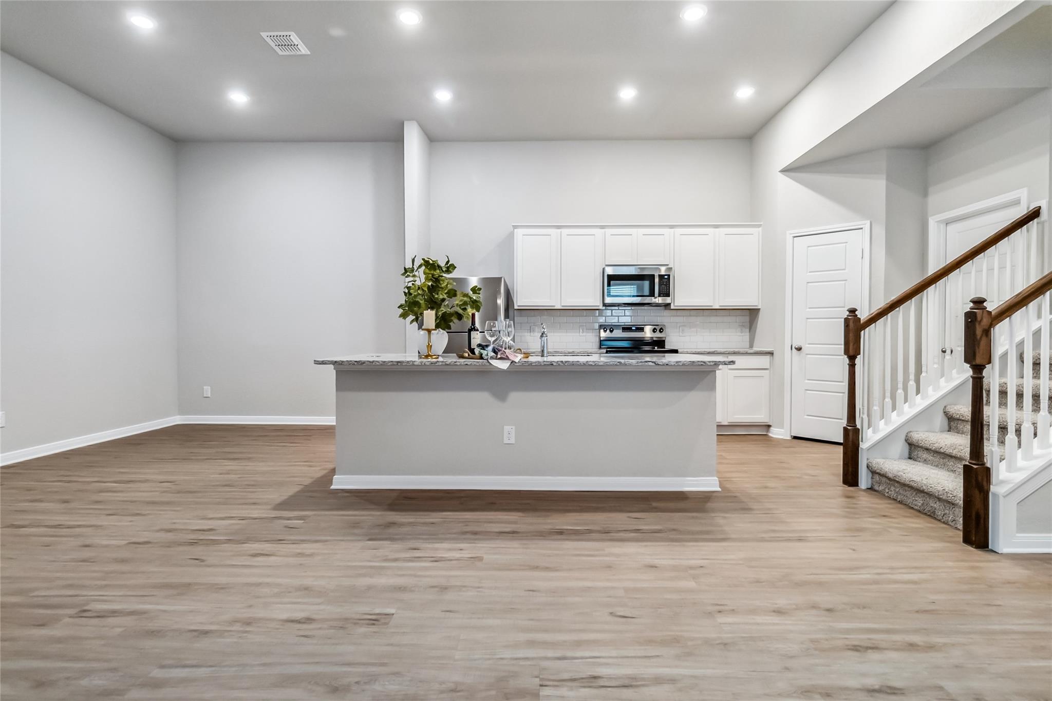 541 Caymus DR #A — photo 4