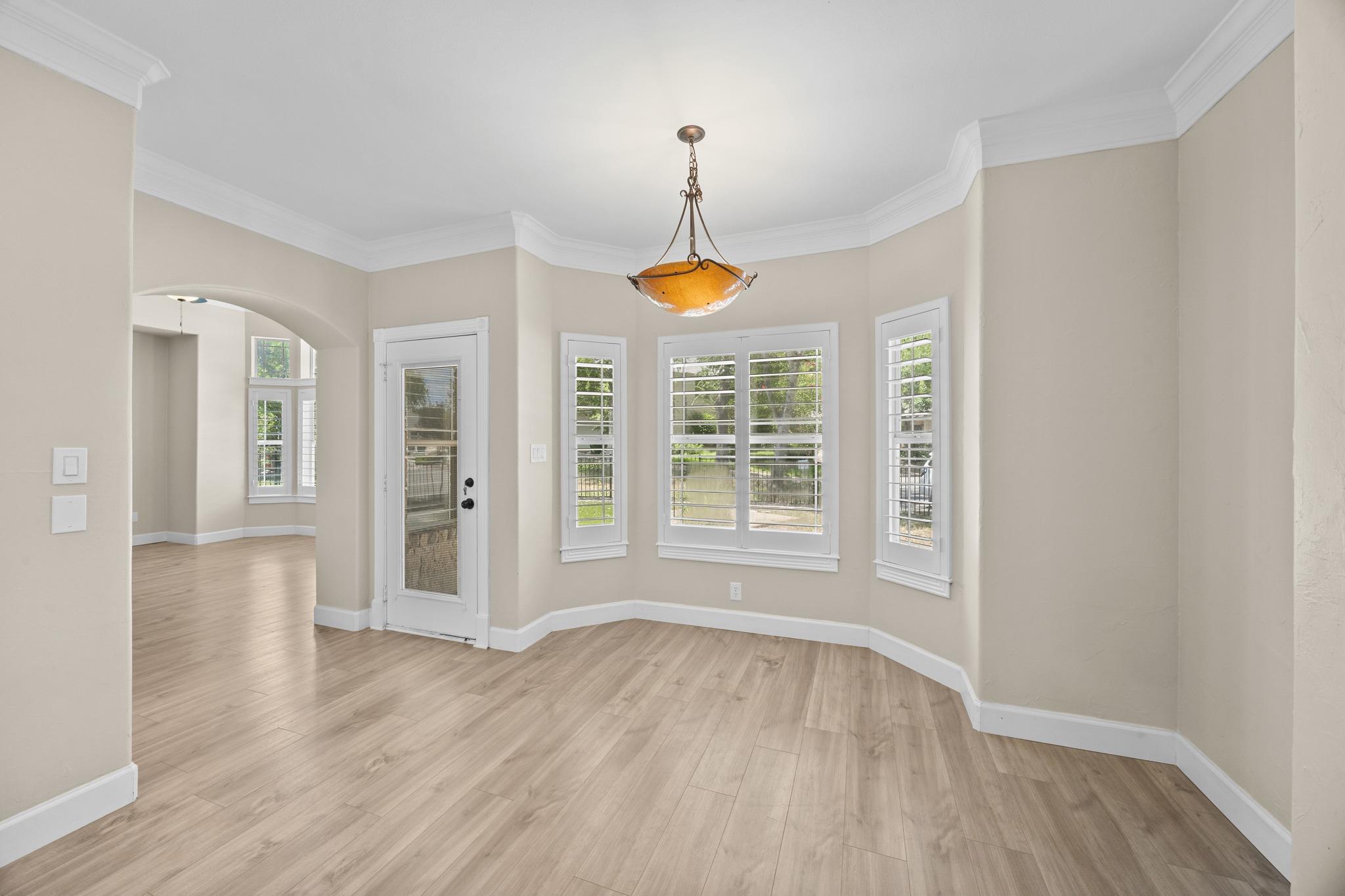 4801 Interlachen LN — photo 4