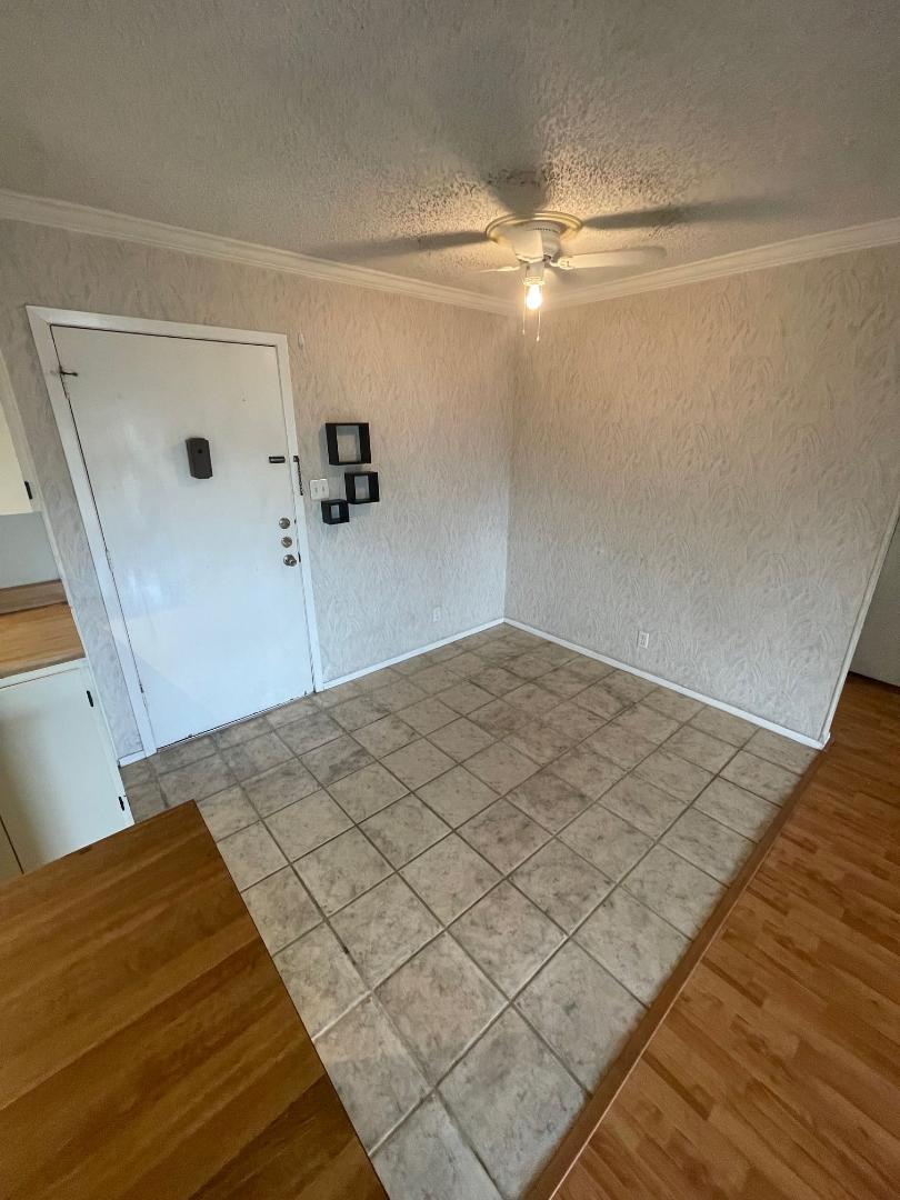 910 Duncan LN #44 — photo 5