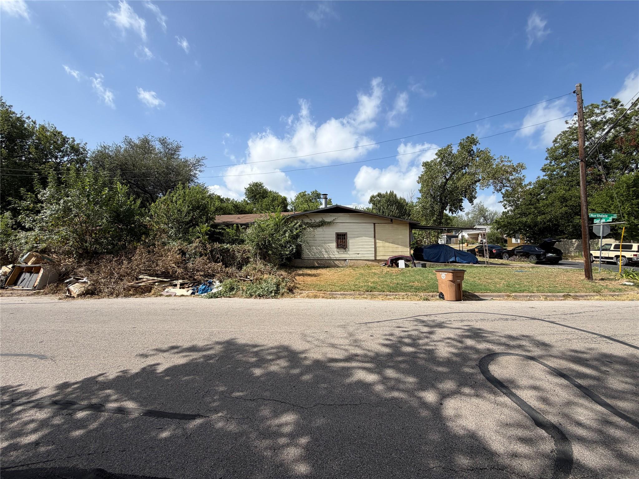 4909 Eastdale DR — photo 4