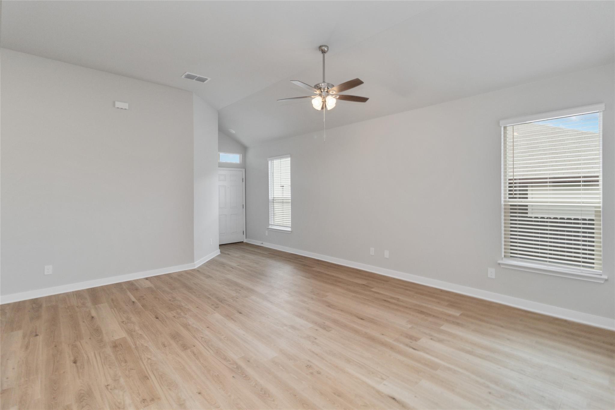 1020 Staglin ST #A — photo 4