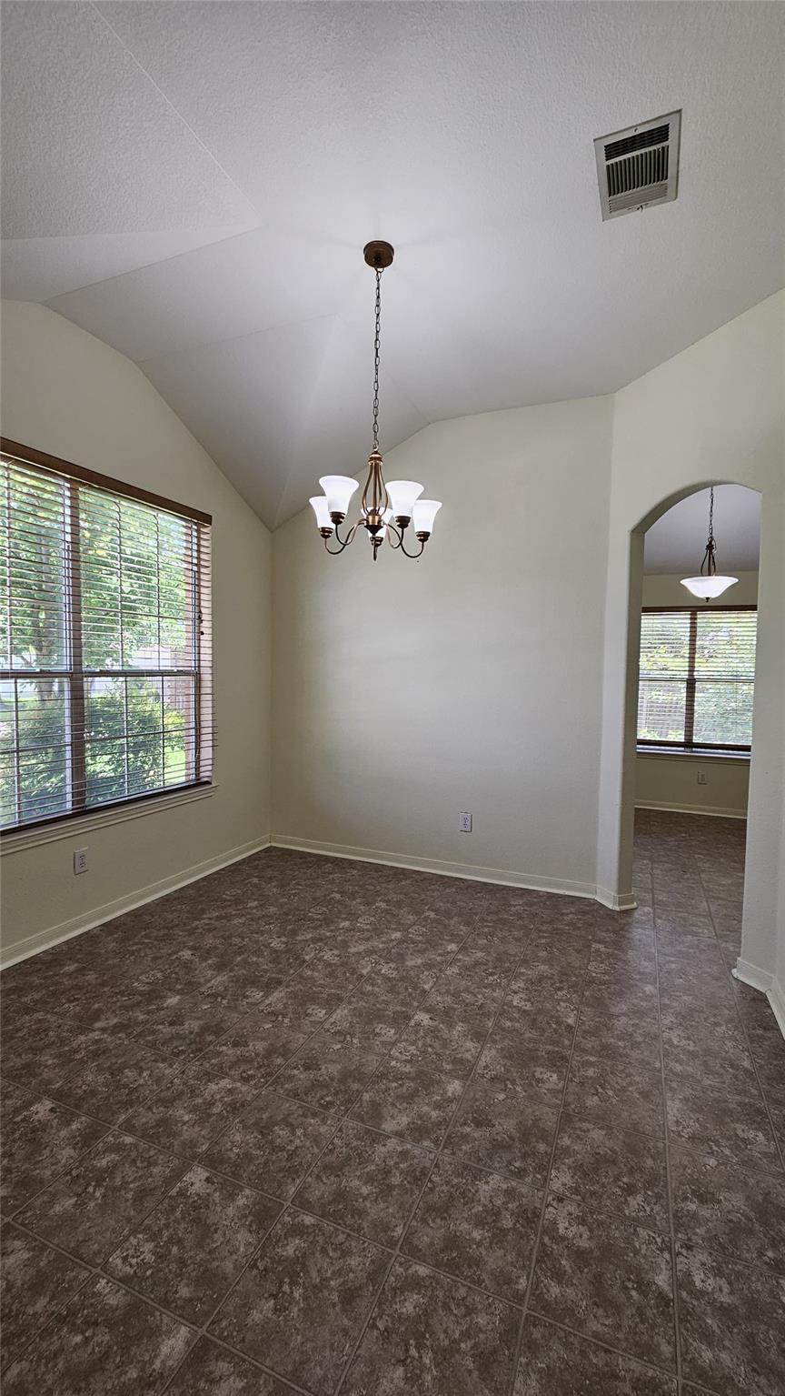 107 HELEN CV — photo 4