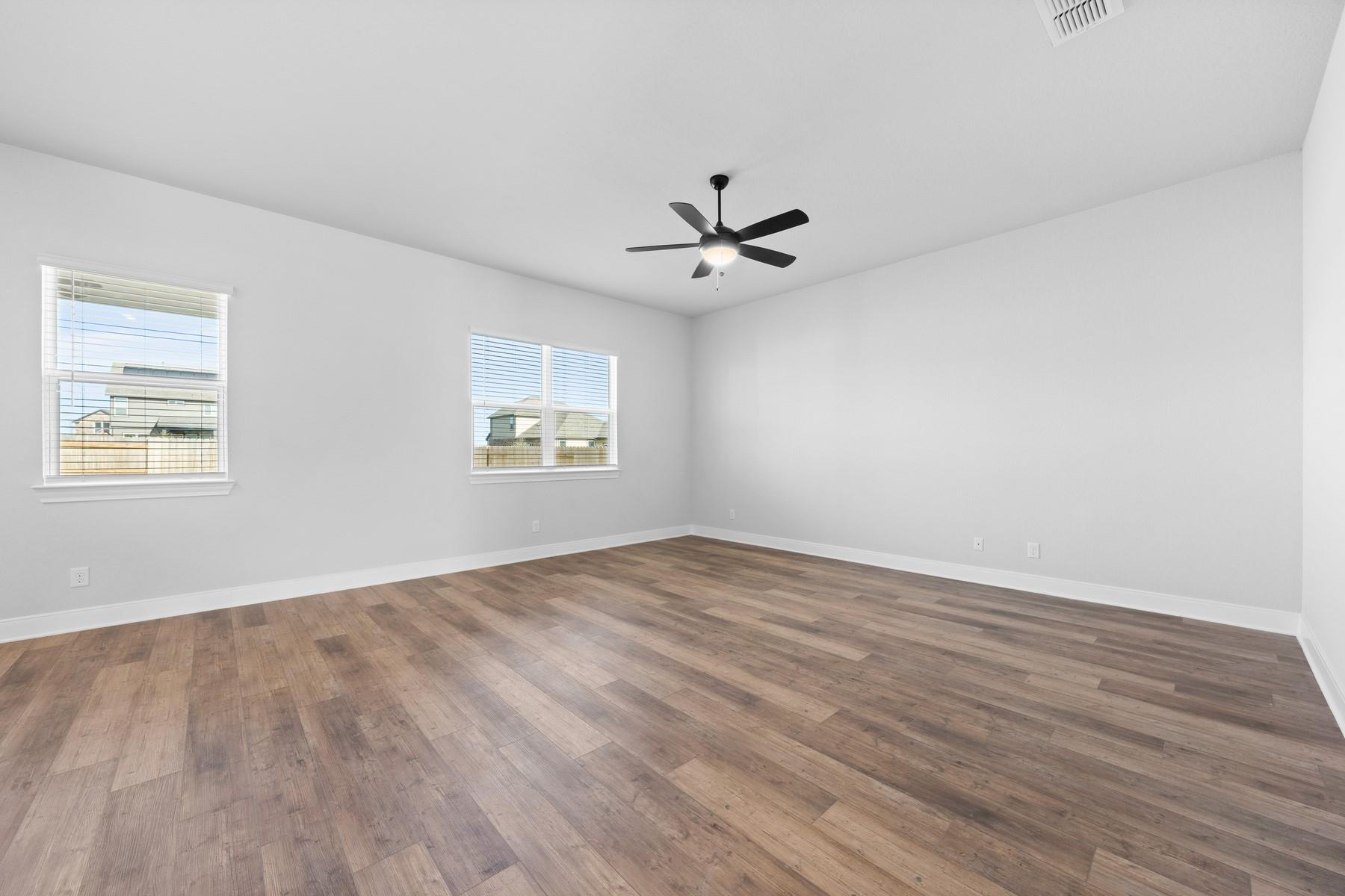 125 Skyflower LN — photo 3