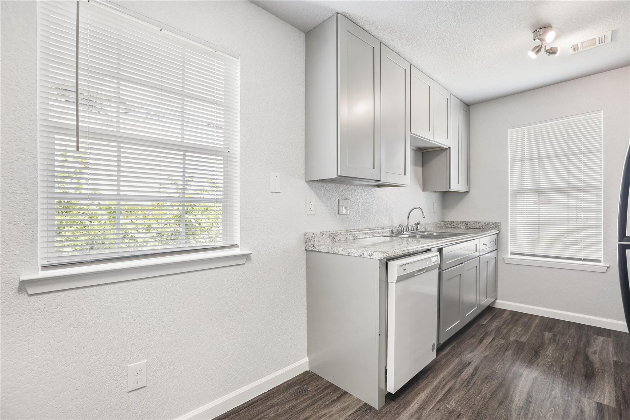 7415 VINTAGE HILLS DR #A — photo 3