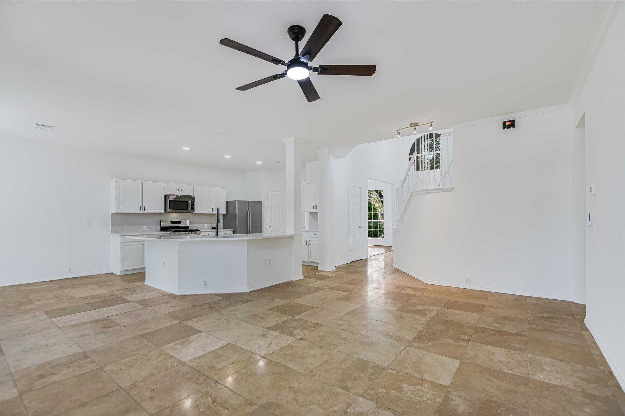 2103 Kimra LN — photo 5