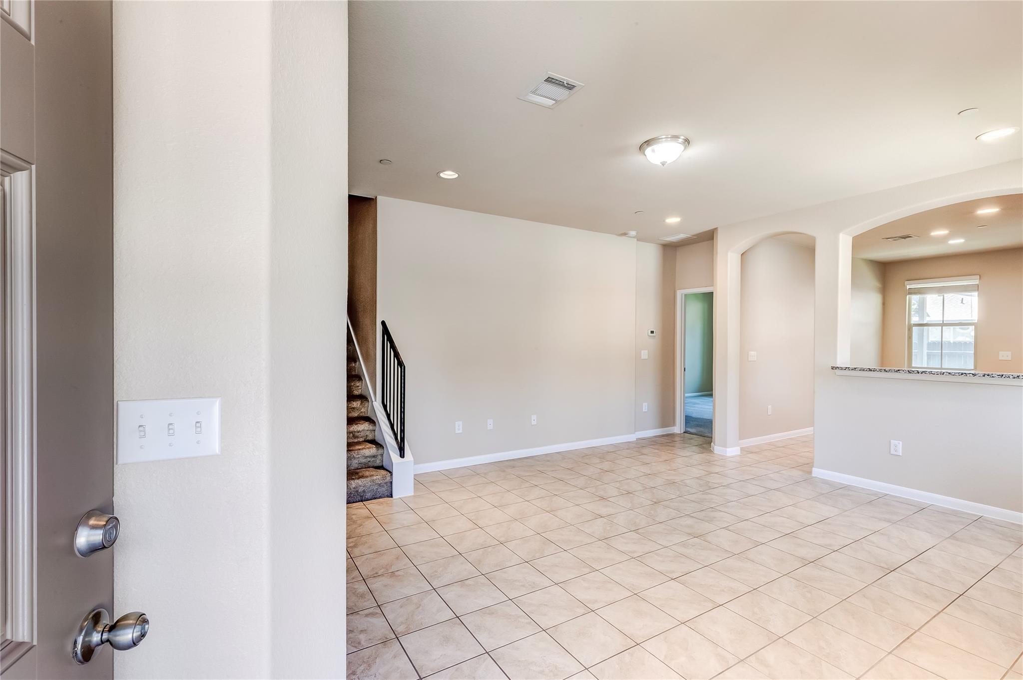 2880 Donnell DR #1704 — photo 4