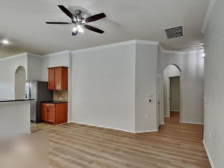 5833 Zachary Scott ST — photo 4