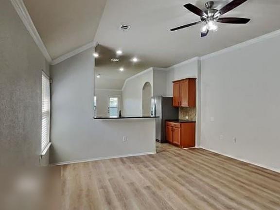 5833 Zachary Scott ST — photo 5