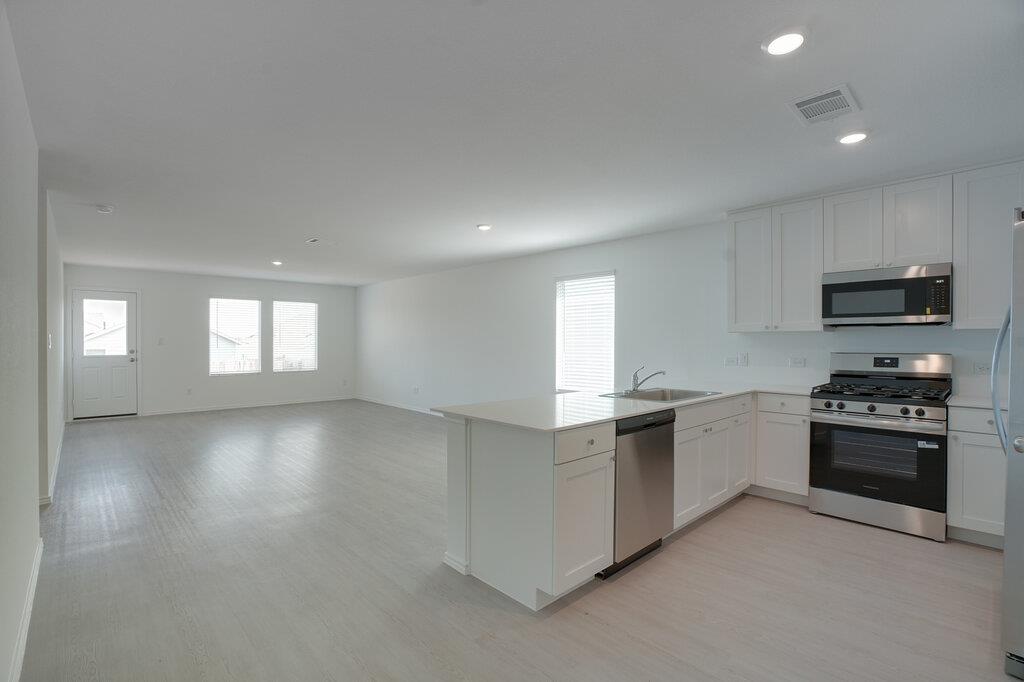 433 Whoopers LOOP — photo 4