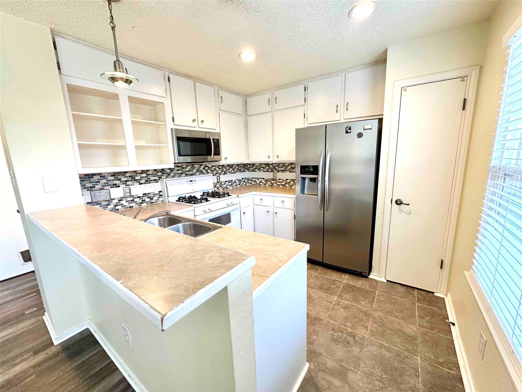 5934 Kevin Kelly PL — photo 4