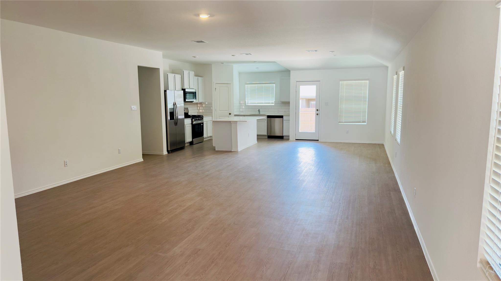1541 Boggy Creek Ranch RD — photo 4