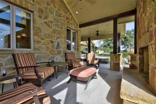 633 Trails End RD — photo 4