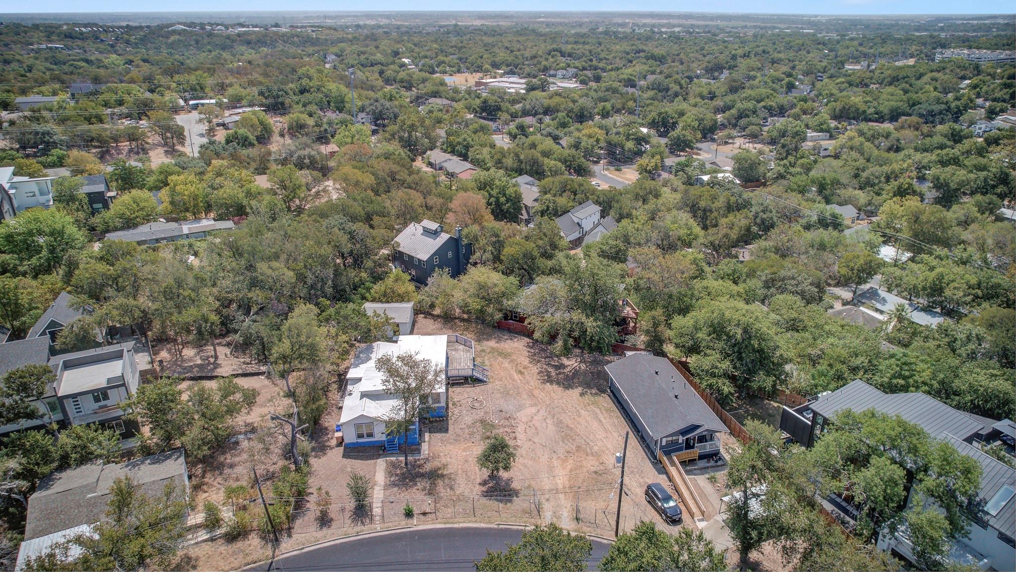 1115 Mansell Ave — photo 3
