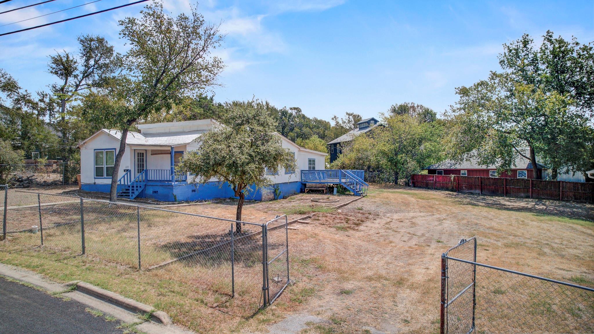 1117 Mansell Ave — photo 3