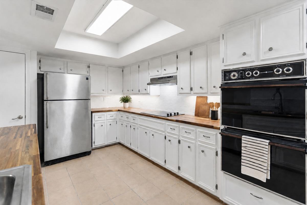2217 Onion Creek PKWY #121 — photo 4