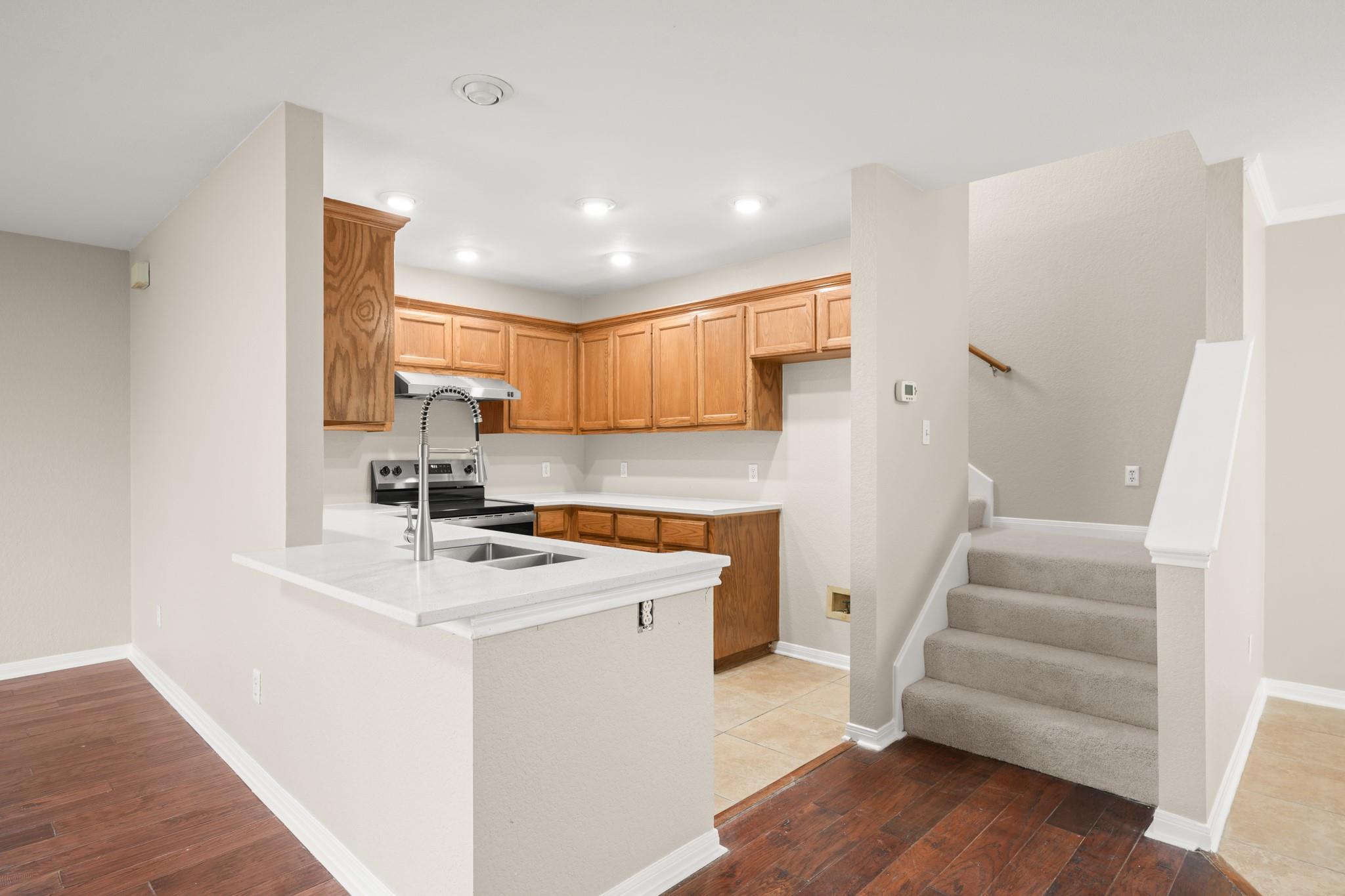 2109 Redwing WAY — photo 5