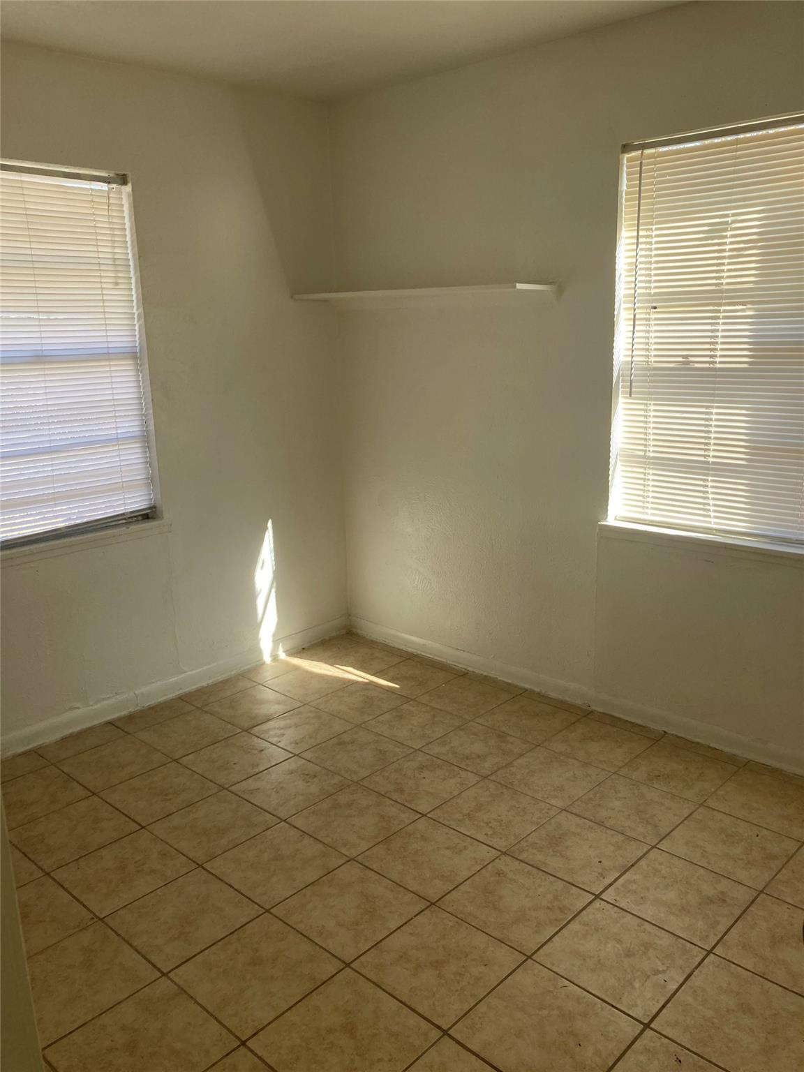 205 Hoover Ave — photo 5