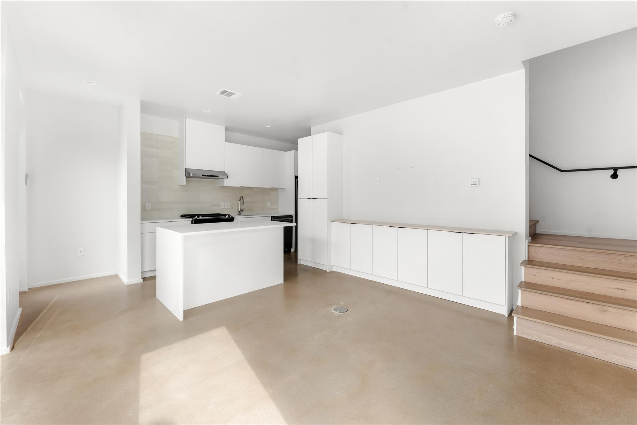 7505 Wynne LN #2 — photo 5