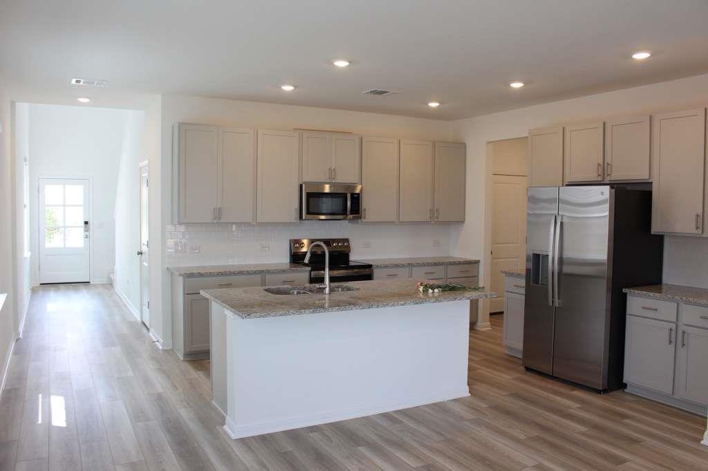514 Unakite Trl — photo 5