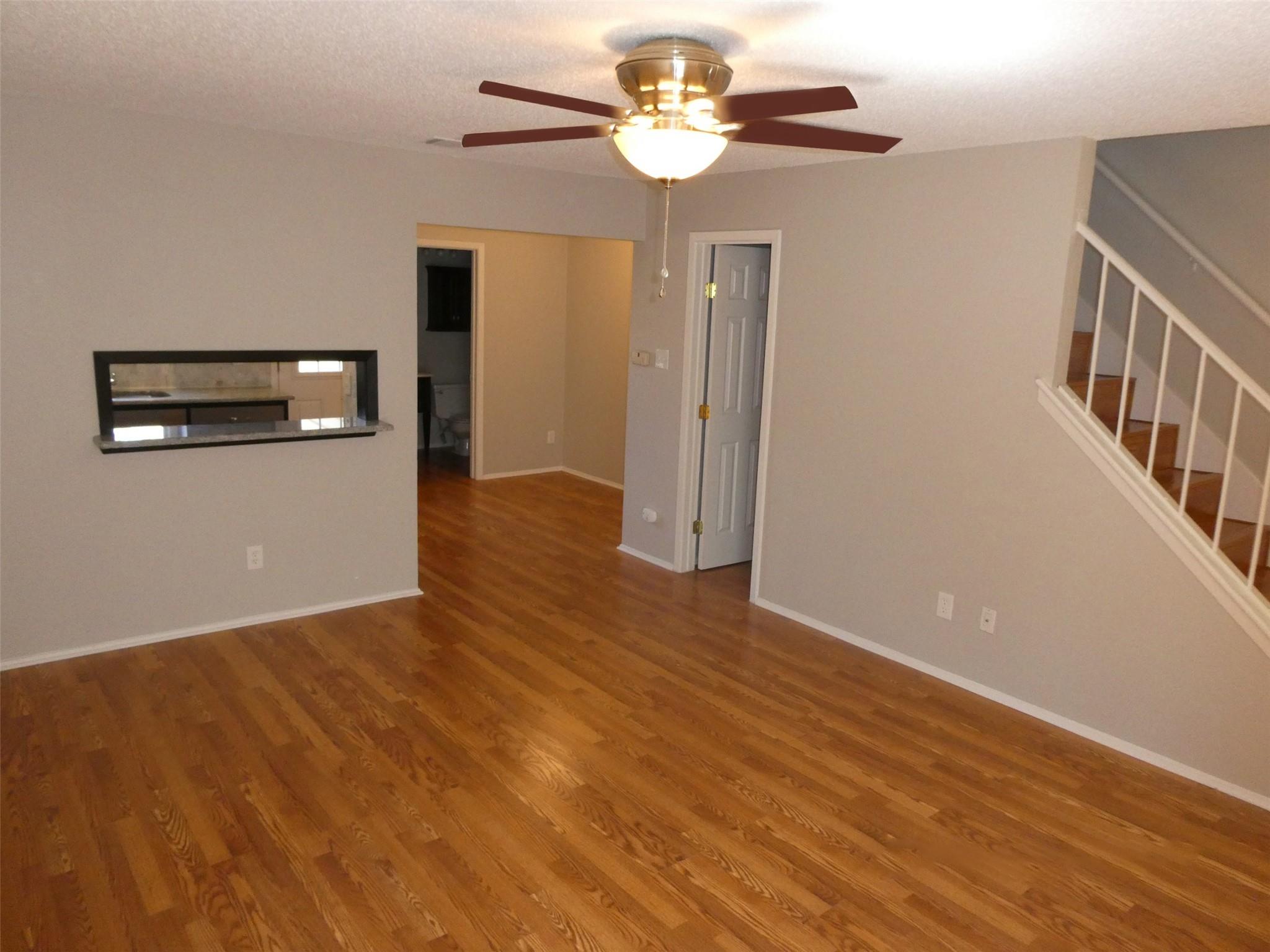 8400 JAMESTOWN DR #204 — photo 3