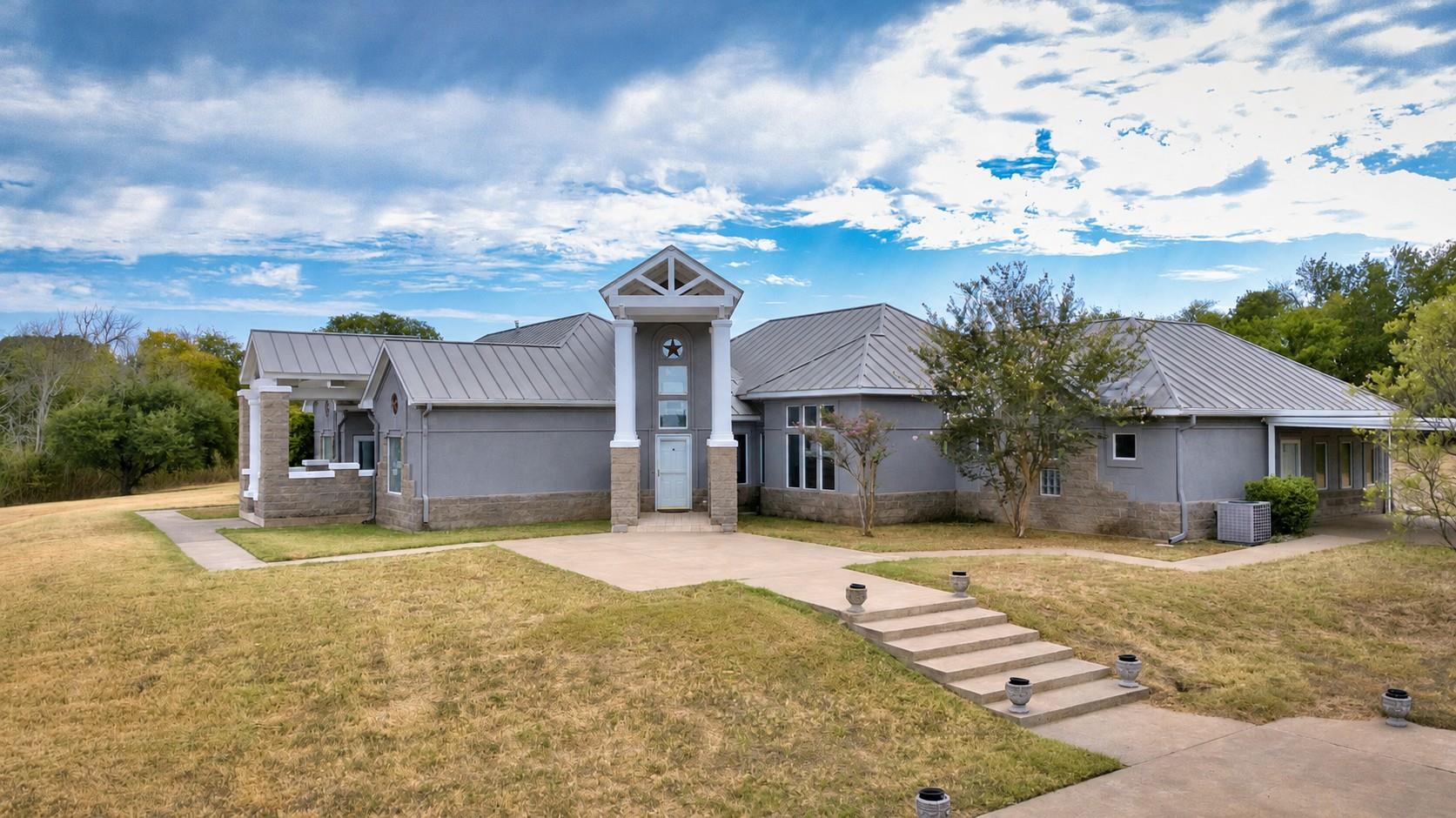 2524 Robinson DR — photo 5