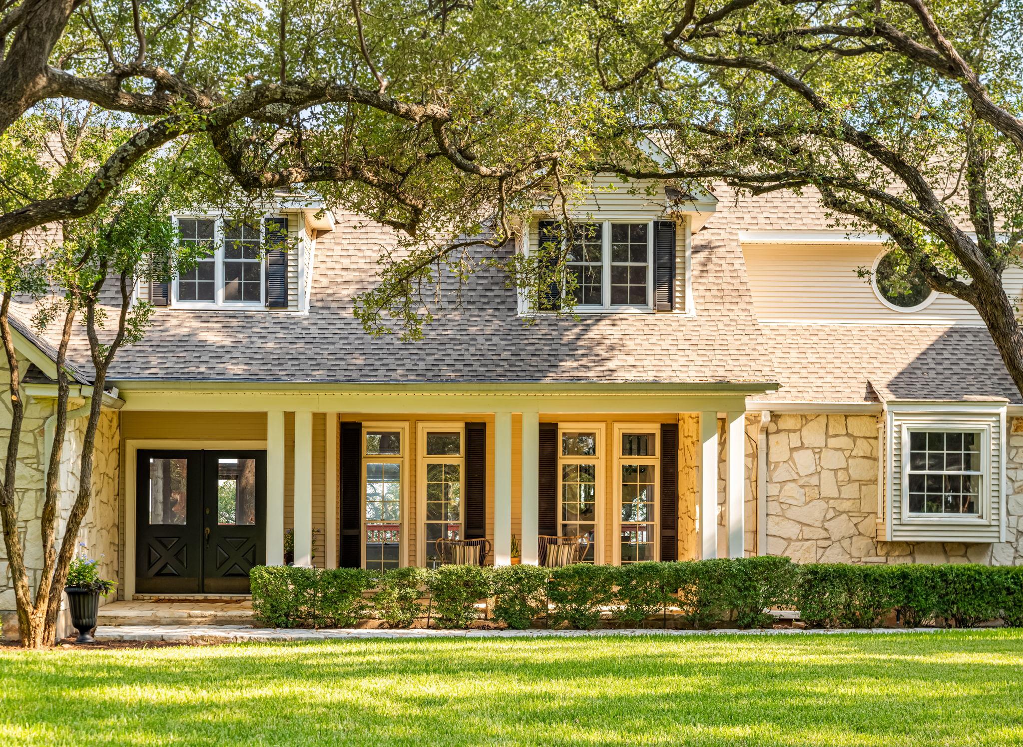 705 Windsong TRL — photo 3