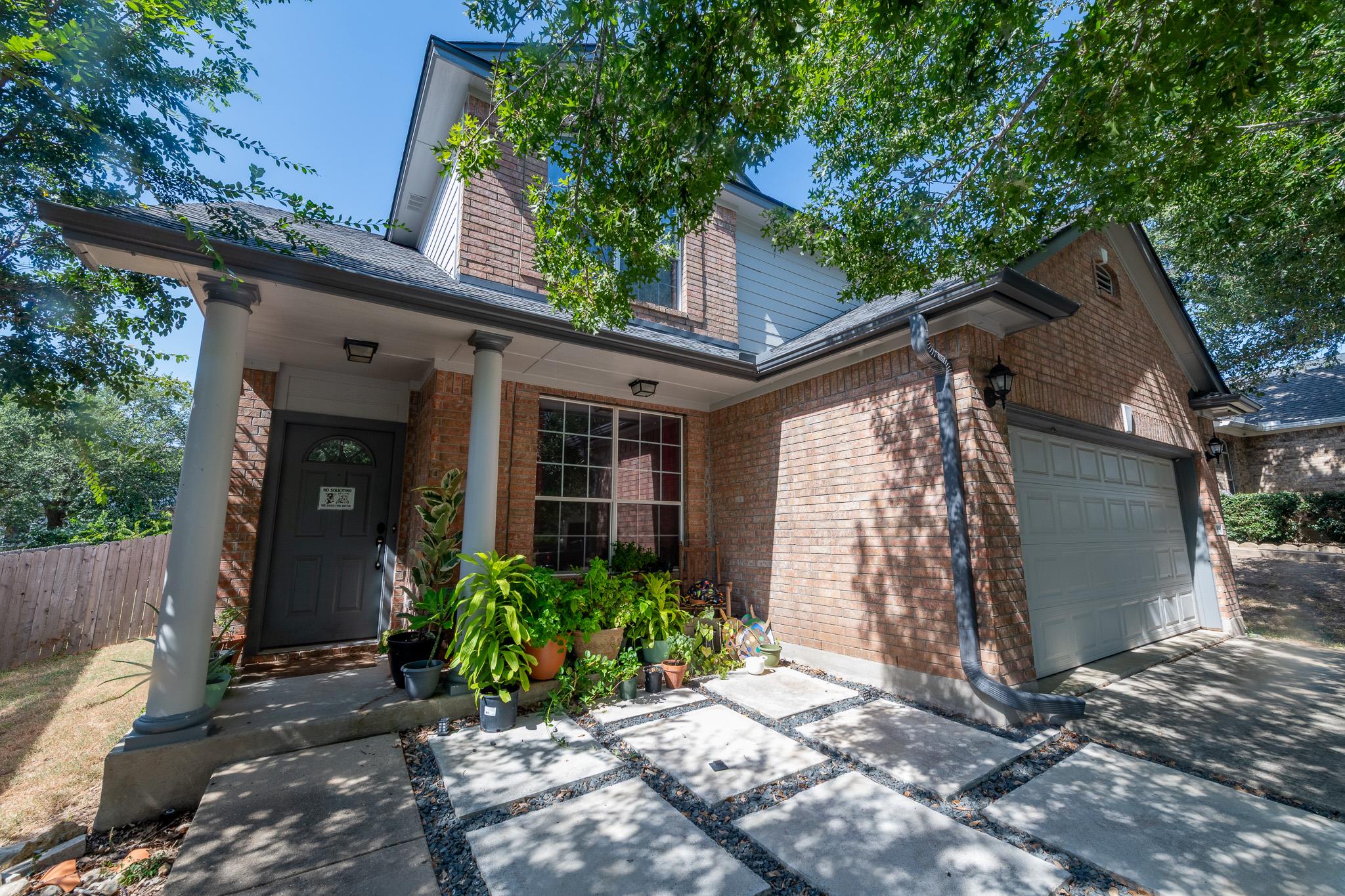 2909 Fleet DR — photo 3