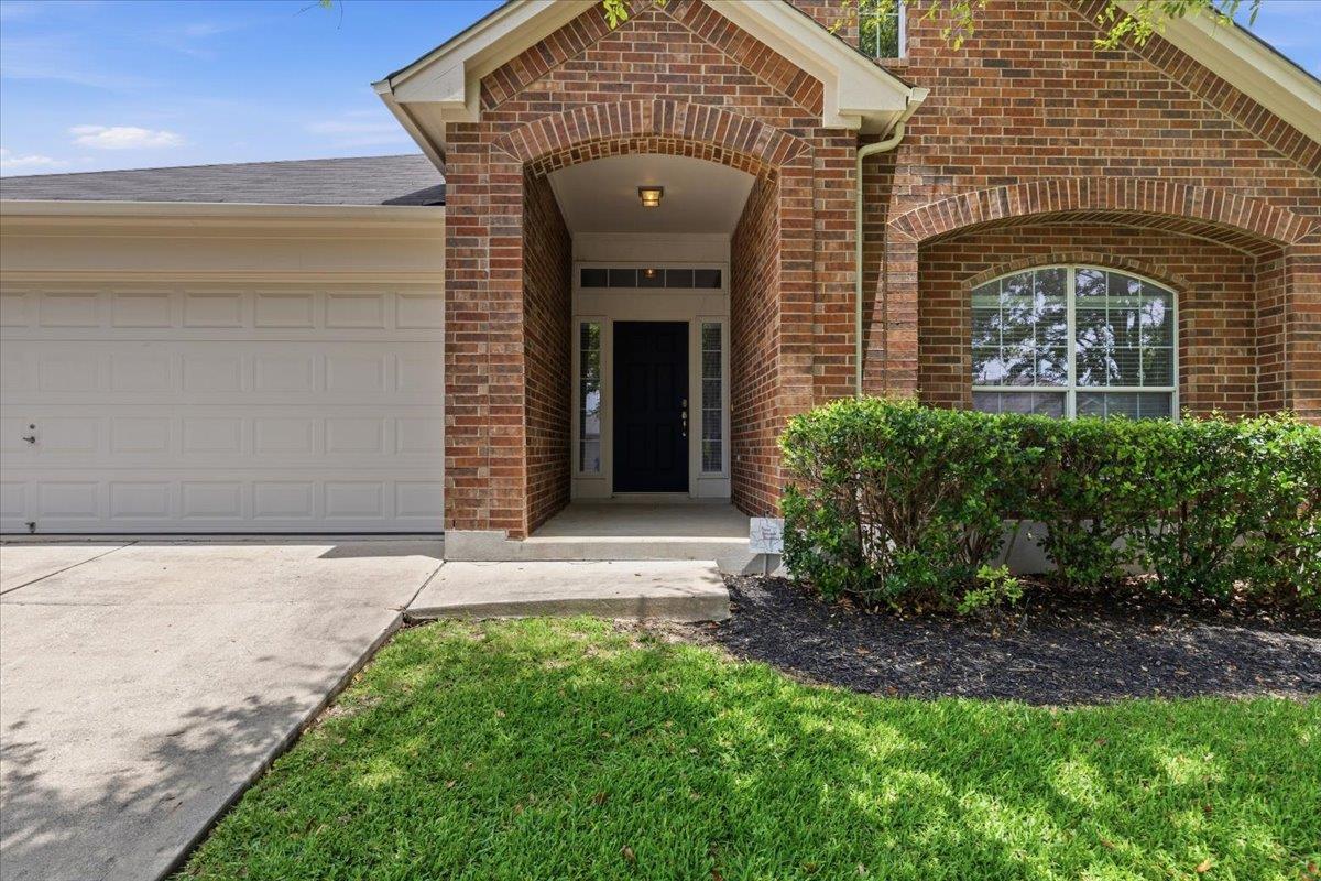 908 Dover Castle LN — photo 3