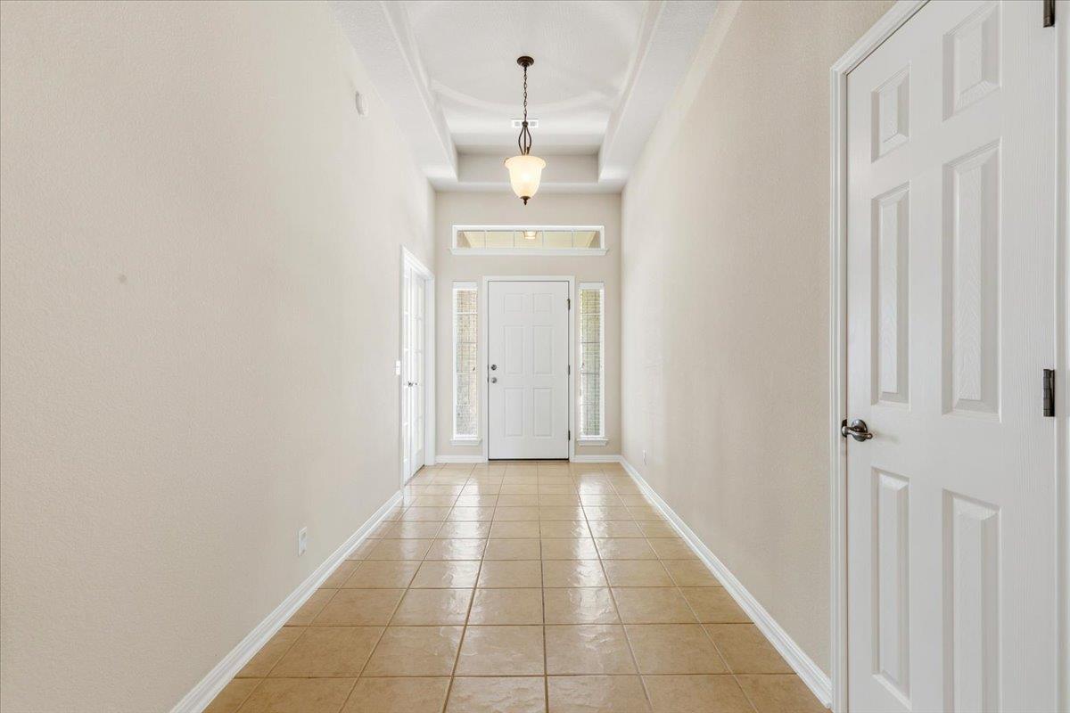 908 Dover Castle LN — photo 4