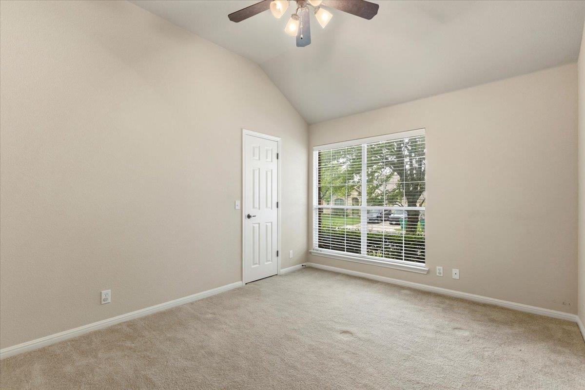 908 Dover Castle LN — photo 5