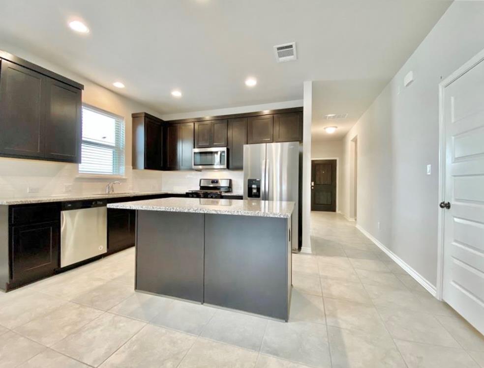 2148 Pecan Island DR — photo 5