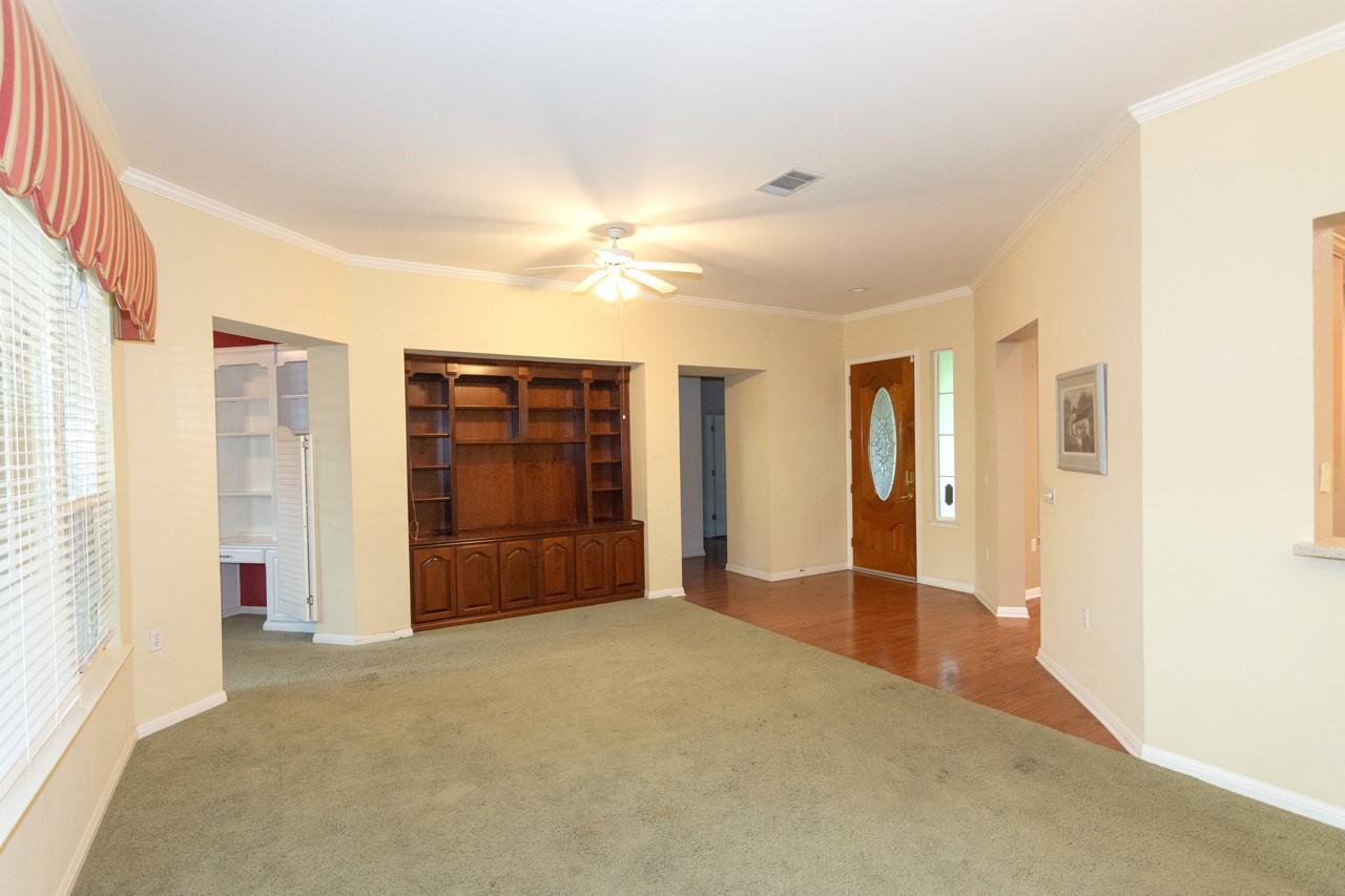 102 Harness LN — photo 4