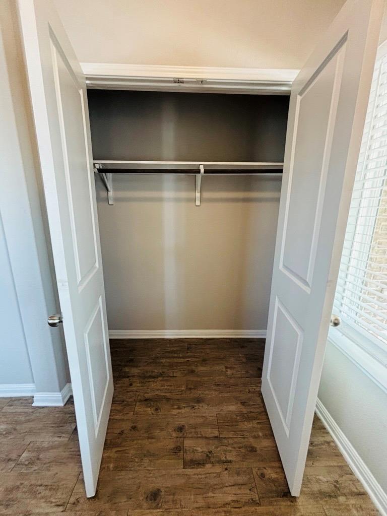 1404 Walden Pond DR — photo 4
