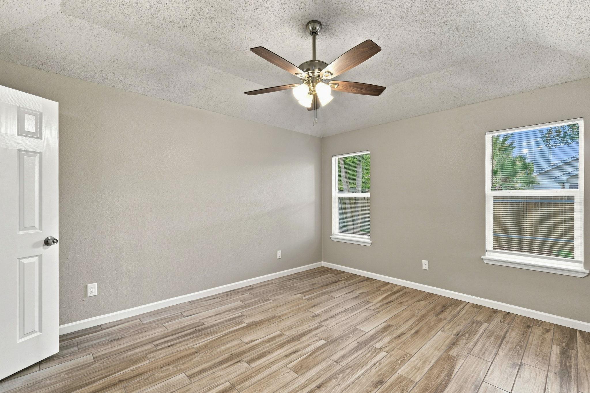 106 Hague ST — photo 5