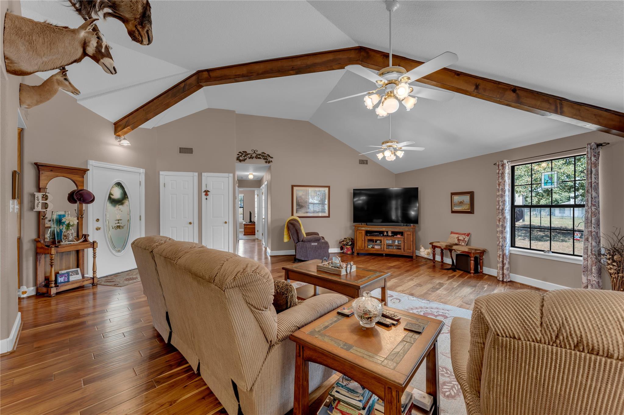 106 Greenwood DR — photo 4